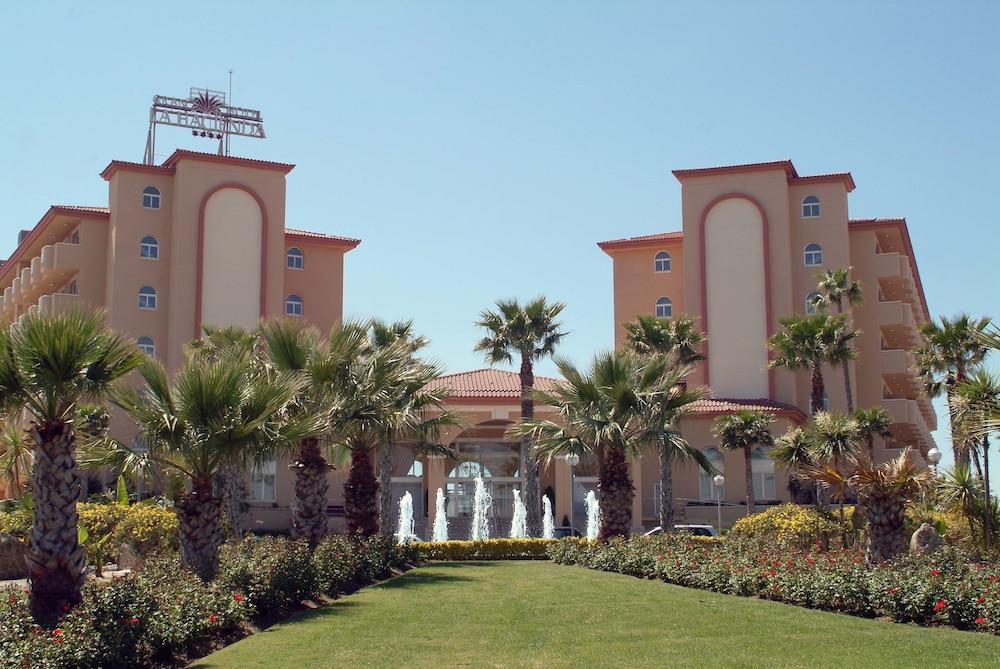 Ohtels La Hacienda Hotel La Pineda Bagian luar foto